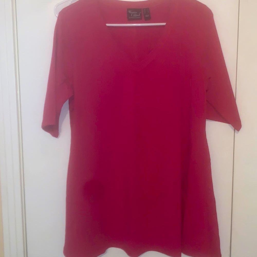 Size M women with control short sleeve low neck blouse new no tags